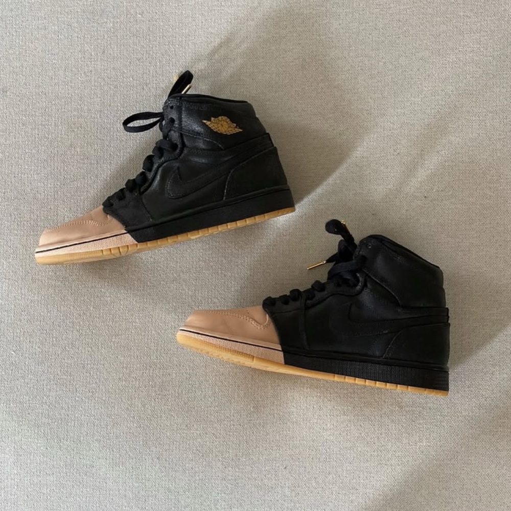 Wmns Air Jordan 1 Retro High Premium 'Dipped Toe - Black'